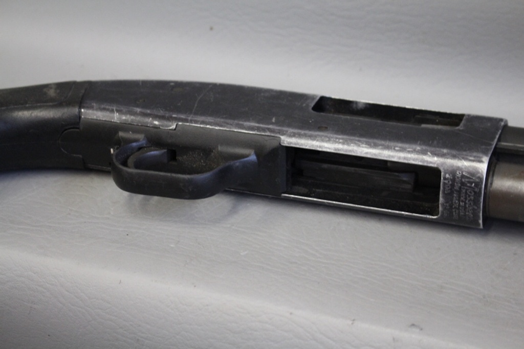 **POLICE TRADE** MOSSBERG 500A 12 GA