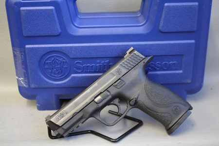 **POLICE TRADE** SMITH & WESSON M&P40 1.0 40 S&W 1 MAG & CASE